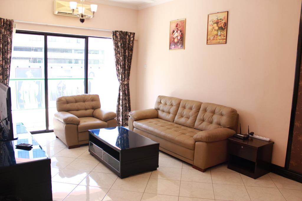 Apartamento de 362 m² en Distrito Central de Negocios, con 3 habitación Kota Kinabalu Exterior foto