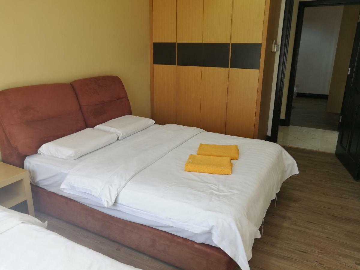 Apartamento de 362 m² en Distrito Central de Negocios, con 3 habitación Kota Kinabalu Exterior foto