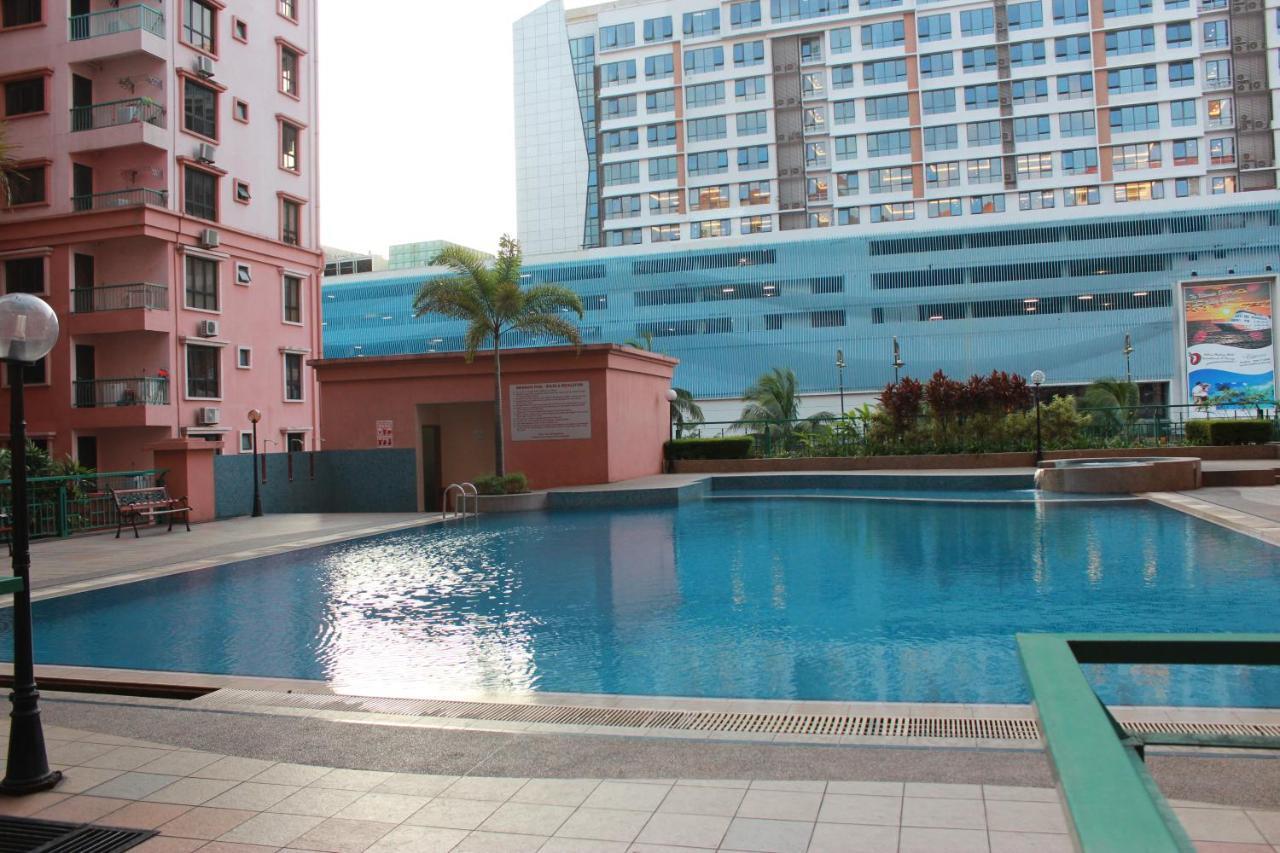 Apartamento de 362 m² en Distrito Central de Negocios, con 3 habitación Kota Kinabalu Exterior foto